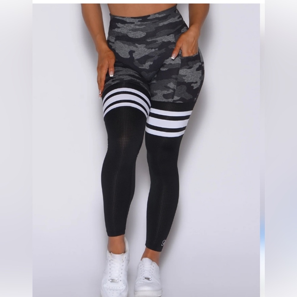 Bombshell Sportwear Thigh High High Rise Pockets Leggings Black White XS